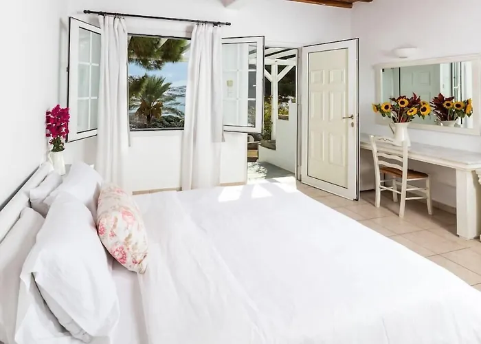 Hotel Rhenia Tourlos