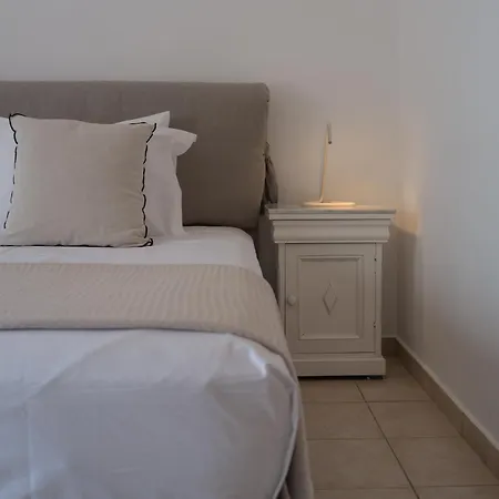 Rhenia Mykonos & Hotel