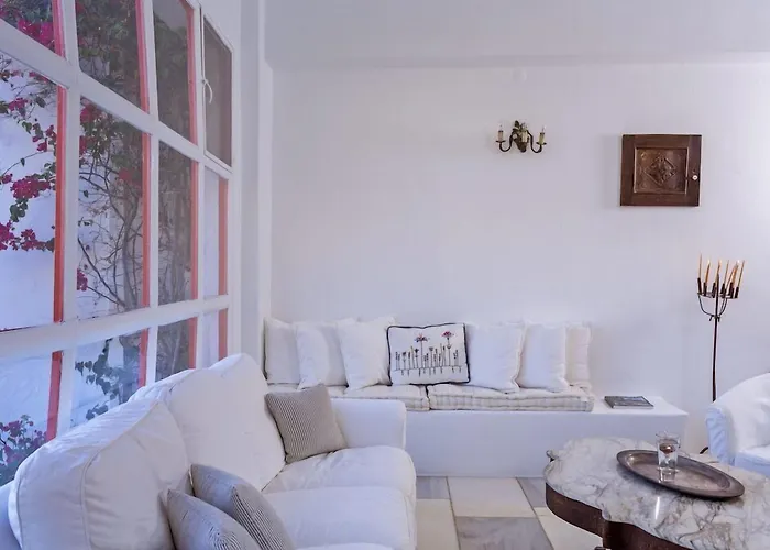 Hotel Rhenia Tourlos