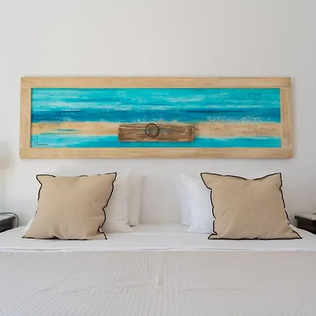 Rhenia 호텔 투를로스