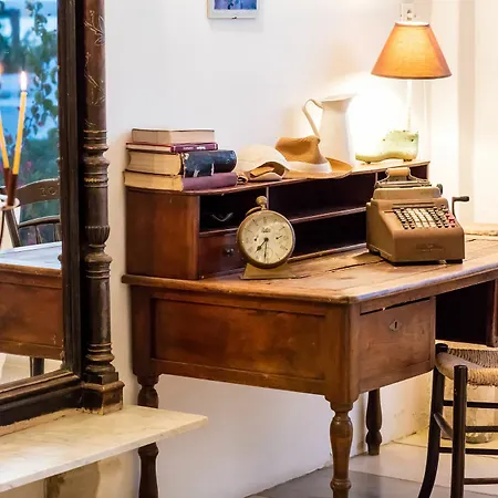 호텔 Rhenia 투를로스