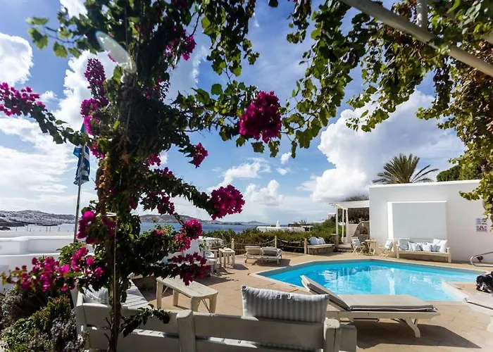 Rhenia Hotel Tourlos